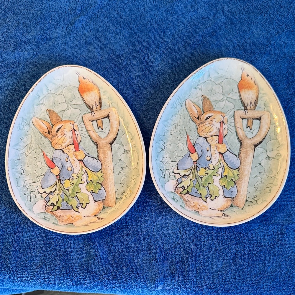 2 POTTERY BARN EASTER PLATES RABBIT BUNNY 2016